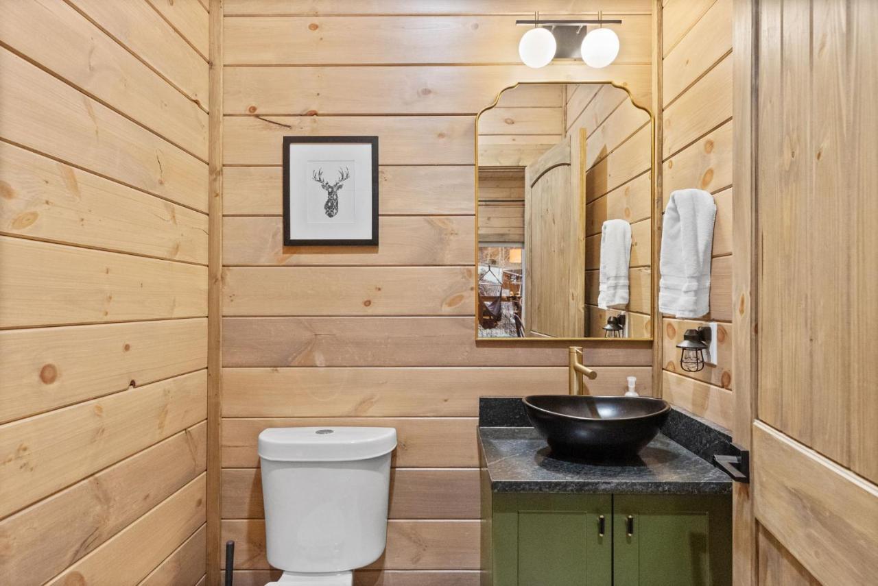 Vila Mins To Gburg Sleeps 8 Hot Tub Arcade Area Pool Gatlinburg Exteriér fotografie