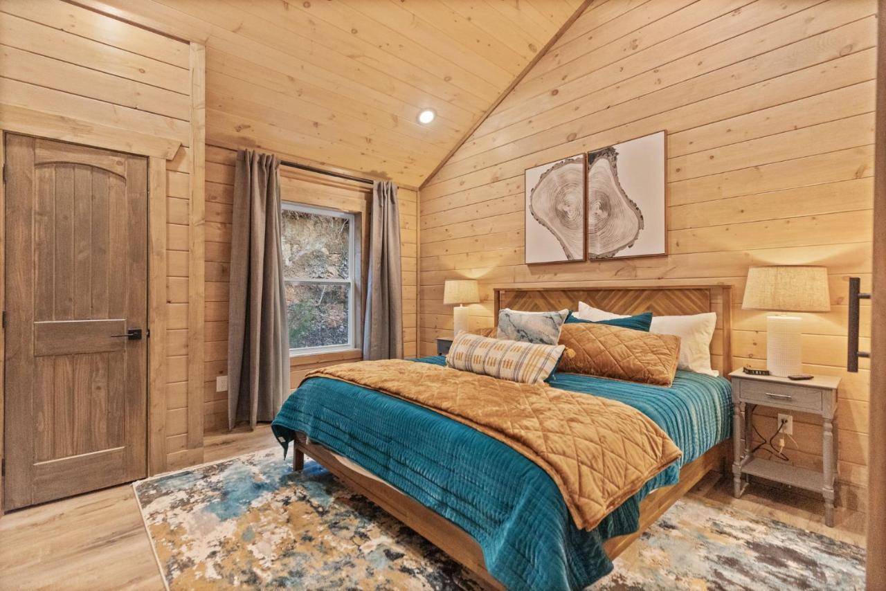 Vila Mins To Gburg Sleeps 8 Hot Tub Arcade Area Pool Gatlinburg Exteriér fotografie