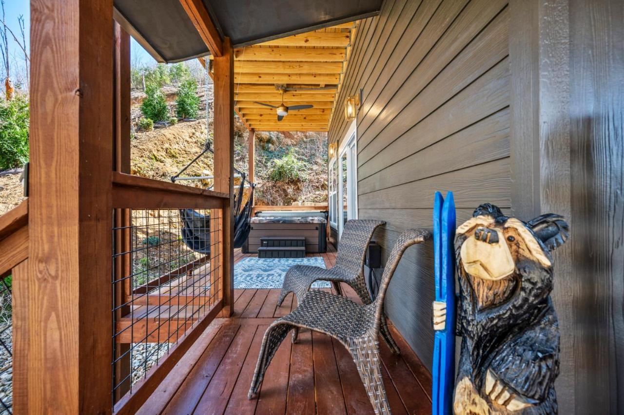 Vila Mins To Gburg Sleeps 8 Hot Tub Arcade Area Pool Gatlinburg Exteriér fotografie